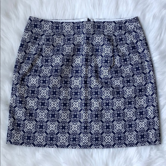 J. Crew Dresses & Skirts - J.Crew blue/white patterned skirt